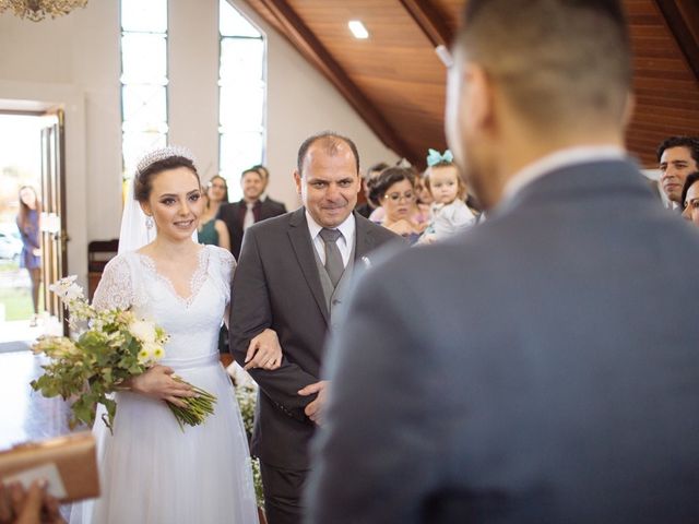 O casamento de Lucas e Melissa em Curitiba, Paraná 40