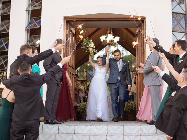 O casamento de Lucas e Melissa em Curitiba, Paraná 55
