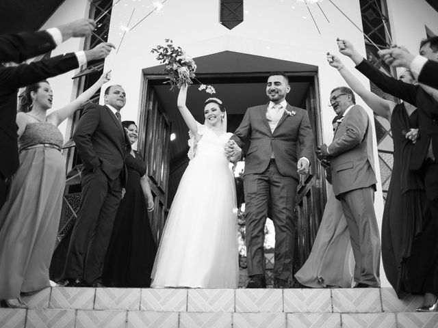 O casamento de Lucas e Melissa em Curitiba, Paraná 56