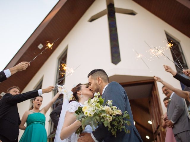 O casamento de Lucas e Melissa em Curitiba, Paraná 58