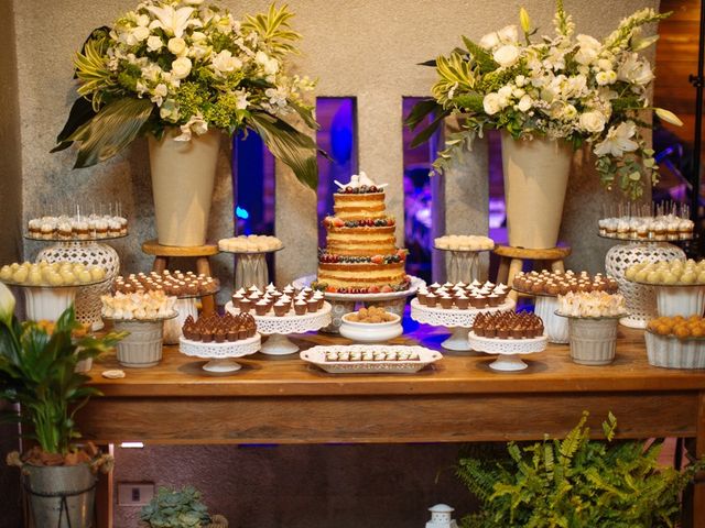 O casamento de Lucas e Melissa em Curitiba, Paraná 75