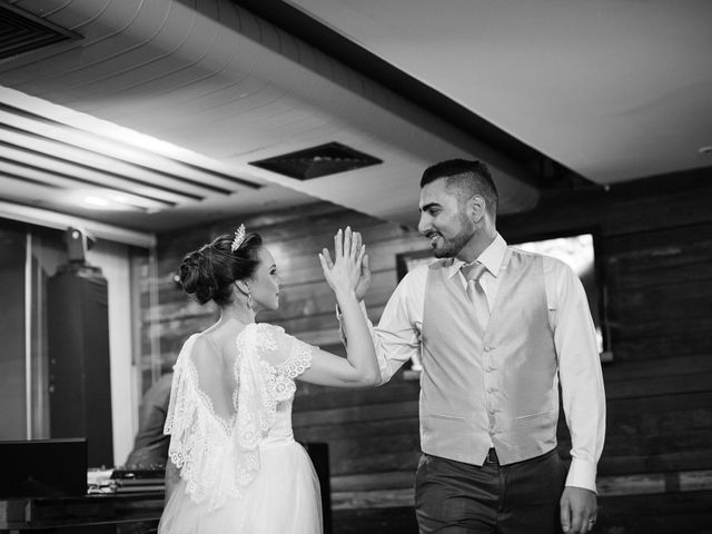 O casamento de Lucas e Melissa em Curitiba, Paraná 100