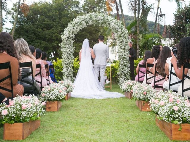 O casamento de Tiago e Lizziê em Ibirité, Minas Gerais 5