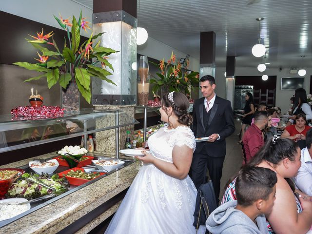 O casamento de Jeferson e Jéssica em Fazenda Rio Grande, Paraná 9
