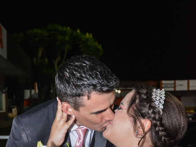 O casamento de Jeferson e Jéssica em Fazenda Rio Grande, Paraná 17