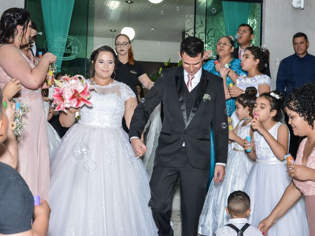 O casamento de Jeferson e Jéssica em Fazenda Rio Grande, Paraná 21