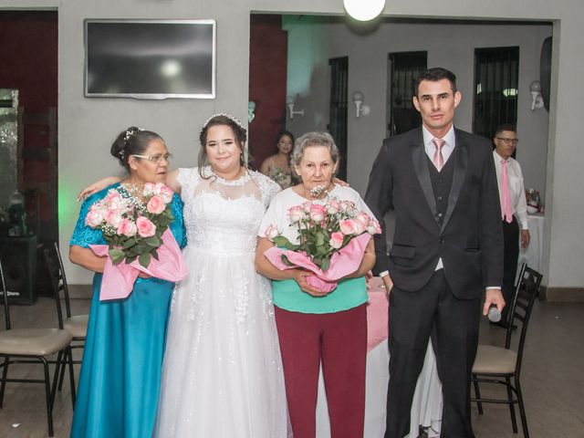 O casamento de Jeferson e Jéssica em Fazenda Rio Grande, Paraná 27