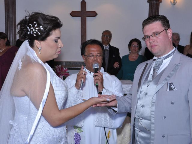 O casamento de Leandro e Aline em Mairiporã, São Paulo Estado 77