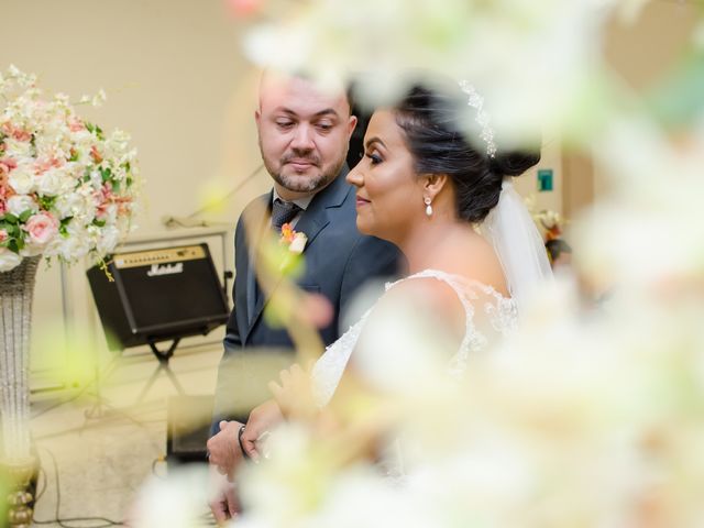 O casamento de Magno e Leticia em Betim, Minas Gerais 28