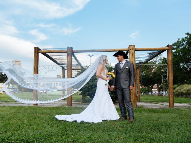 O casamento de Sérgio e Renata em Jacareí, São Paulo Estado 44