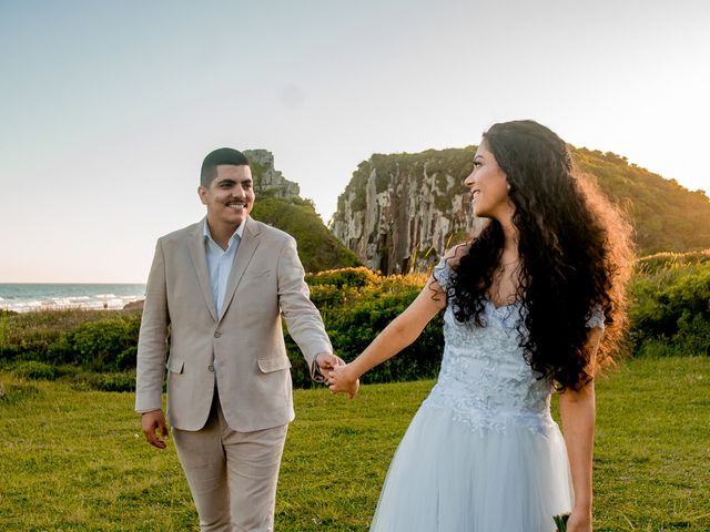 O casamento de Emerson e Luani em Torres, Rio Grande do Sul 1