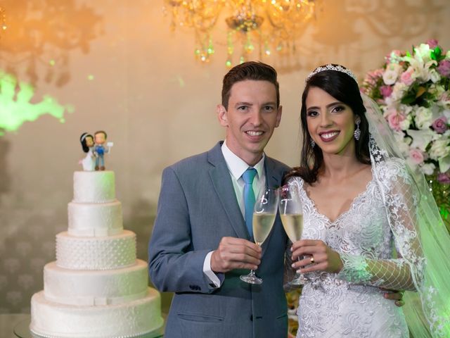 O casamento de Carlos e Thuany em Belo Horizonte, Minas Gerais 143