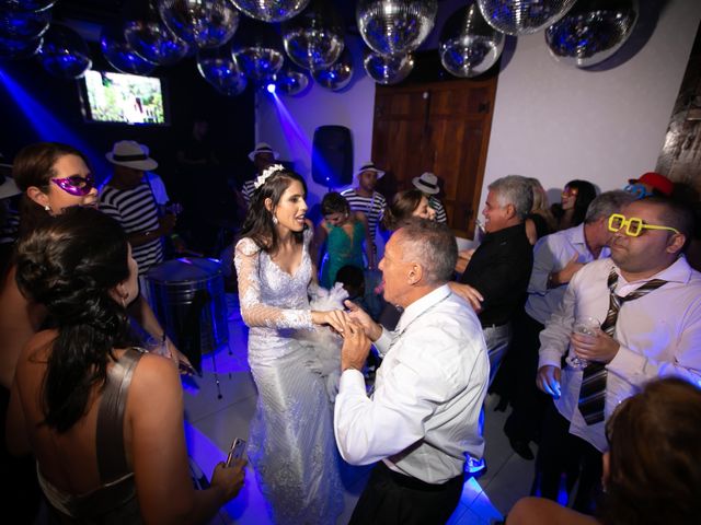 O casamento de Carlos e Thuany em Belo Horizonte, Minas Gerais 192
