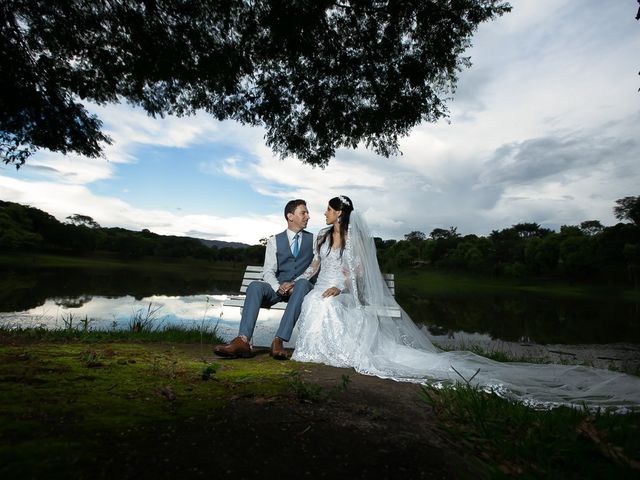 O casamento de Carlos e Thuany em Belo Horizonte, Minas Gerais 212