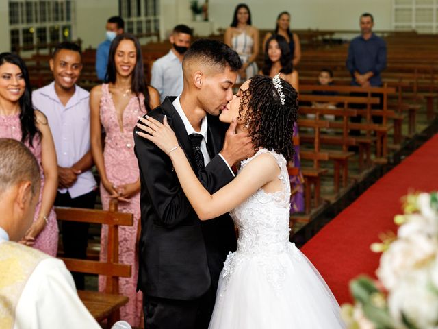 O casamento de Wescly e Ana em Betim, Minas Gerais 34