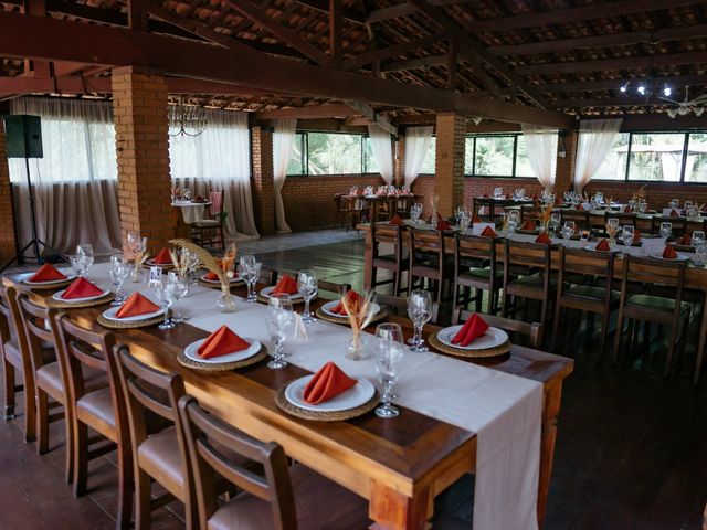 O casamento de Matheus e Larissa em Itapecerica da Serra, São Paulo 33