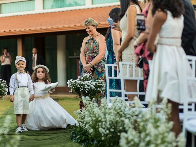 O casamento de Evandro e Luana em Capim Branco, Minas Gerais 20