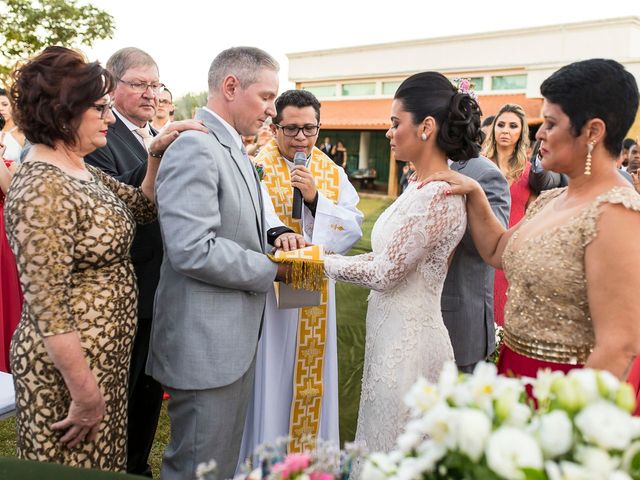 O casamento de Evandro e Luana em Capim Branco, Minas Gerais 23