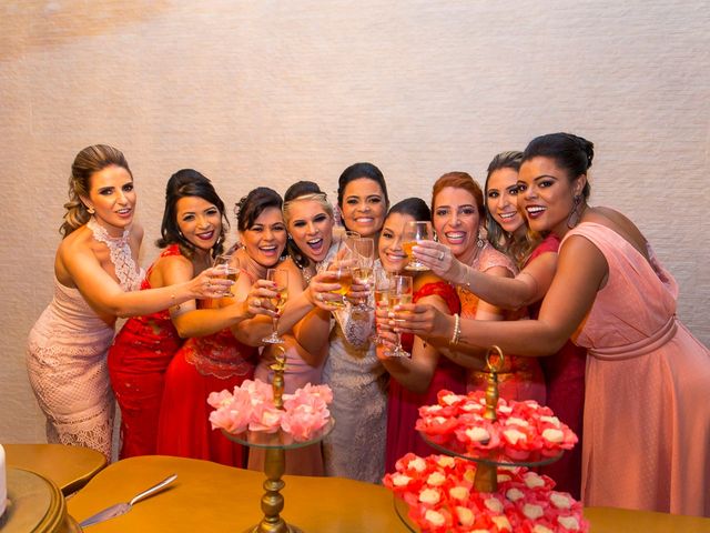 O casamento de Evandro e Luana em Capim Branco, Minas Gerais 33