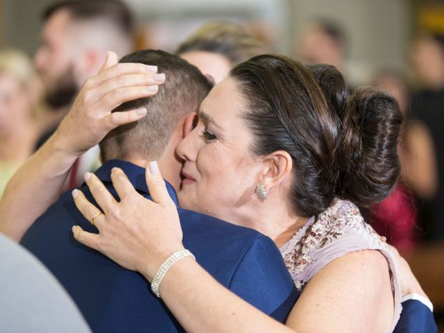 O casamento de Djonatan e Gabrielle em Curitiba, Paraná 46