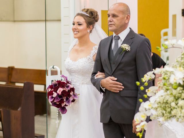 O casamento de Djonatan e Gabrielle em Curitiba, Paraná 60
