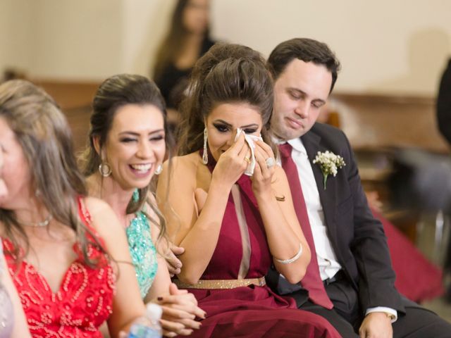 O casamento de Djonatan e Gabrielle em Curitiba, Paraná 66