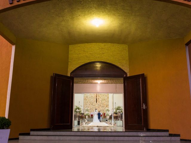 O casamento de Djonatan e Gabrielle em Curitiba, Paraná 68