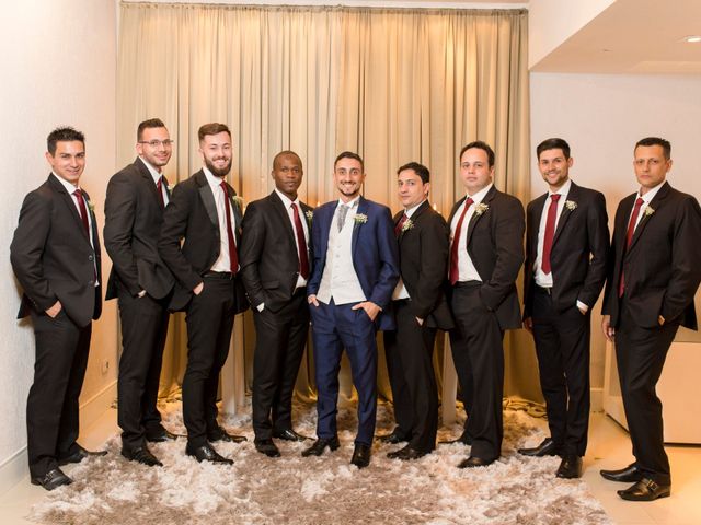 O casamento de Djonatan e Gabrielle em Curitiba, Paraná 106