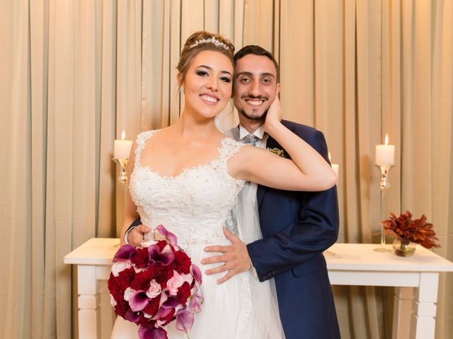 O casamento de Djonatan e Gabrielle em Curitiba, Paraná 111