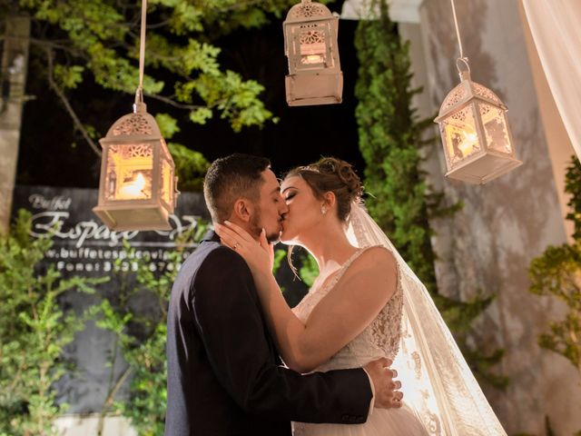 O casamento de Djonatan e Gabrielle em Curitiba, Paraná 118