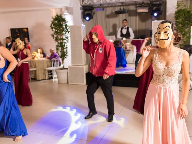 O casamento de Djonatan e Gabrielle em Curitiba, Paraná 124
