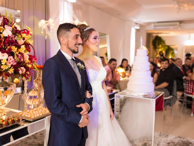O casamento de Djonatan e Gabrielle em Curitiba, Paraná 125