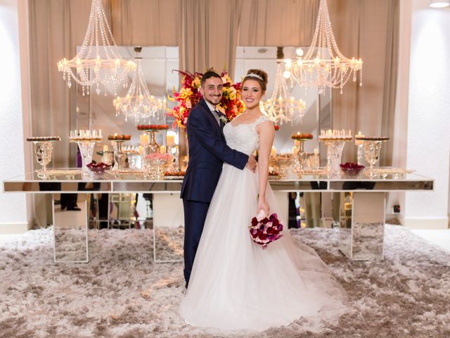 O casamento de Djonatan e Gabrielle em Curitiba, Paraná 133
