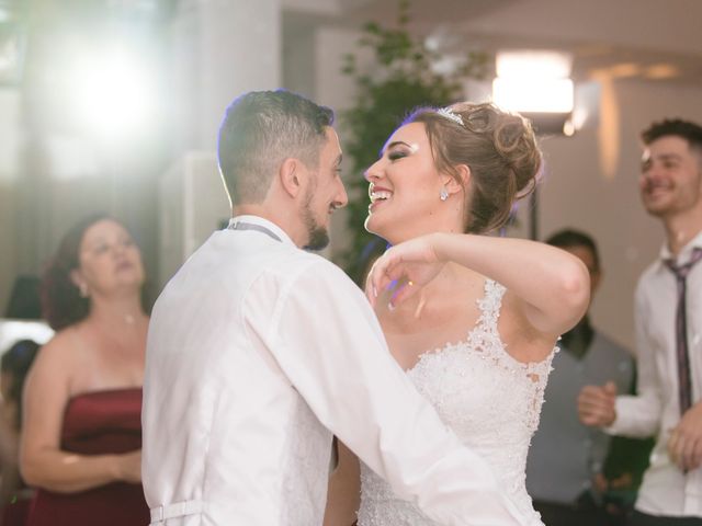 O casamento de Djonatan e Gabrielle em Curitiba, Paraná 158