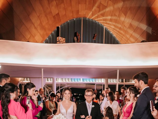 O casamento de Larissa e Daniel em Belo Horizonte, Minas Gerais 35