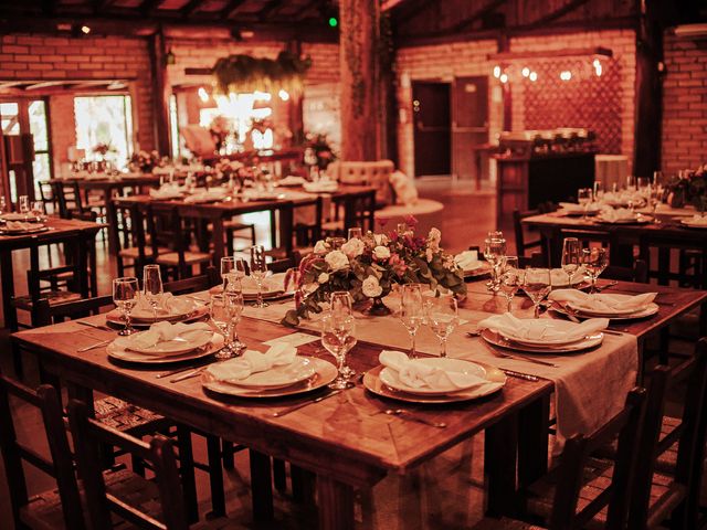 O casamento de Maikon  e Marina  em Caxias do Sul, Rio Grande do Sul 38