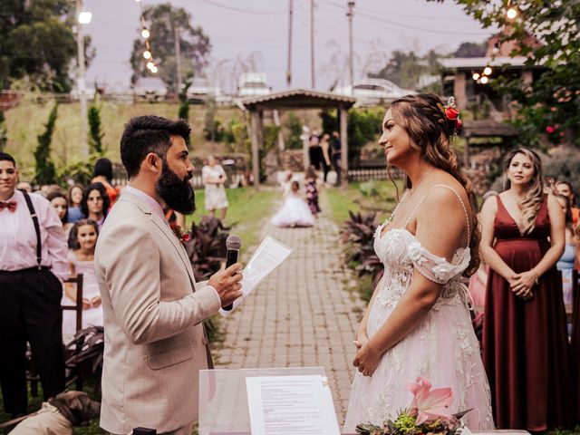 O casamento de Maikon  e Marina  em Caxias do Sul, Rio Grande do Sul 57