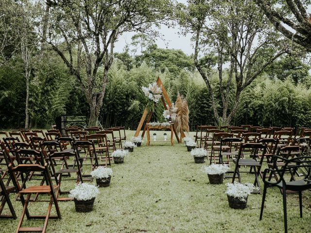 O casamento de Lucas Avelino e Karinna Morais em Colombo, Paraná 18