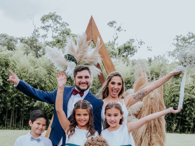 O casamento de Lucas Avelino e Karinna Morais em Colombo, Paraná 41