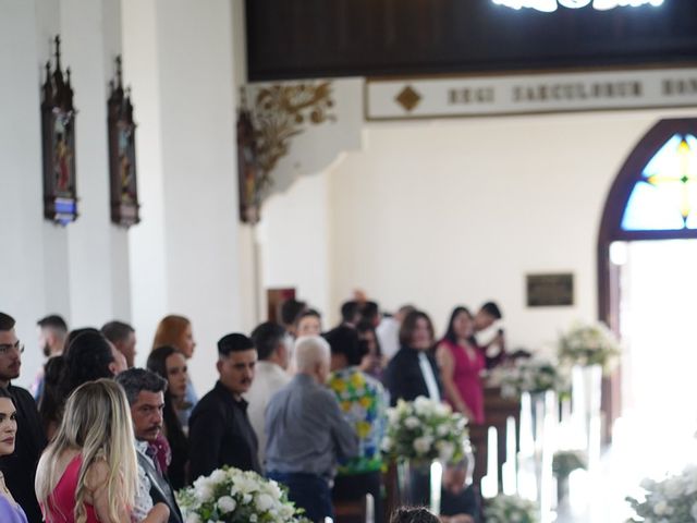 O casamento de Fabiano e Sarah  em São José dos Pinhais, Paraná 23