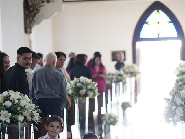 O casamento de Fabiano e Sarah  em São José dos Pinhais, Paraná 24