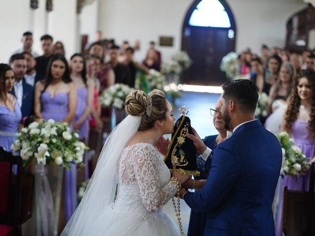 O casamento de Fabiano e Sarah  em São José dos Pinhais, Paraná 33