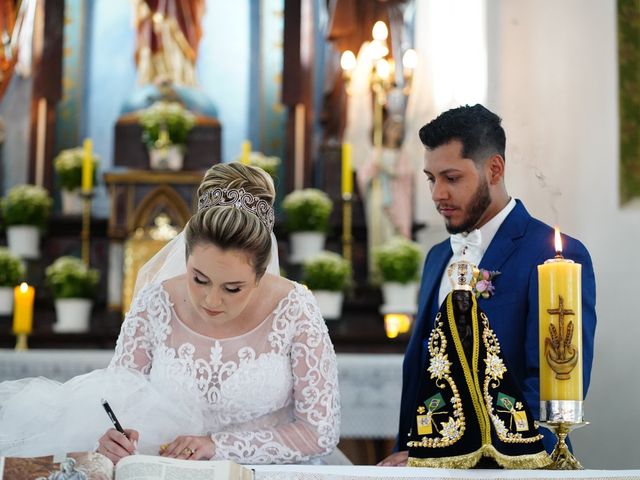O casamento de Fabiano e Sarah  em São José dos Pinhais, Paraná 41