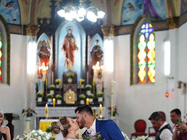 O casamento de Fabiano e Sarah  em São José dos Pinhais, Paraná 45
