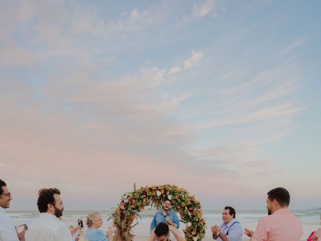 O casamento de Tiago Leão  e Bruna Leão  em Bombinhas, Santa Catarina 8