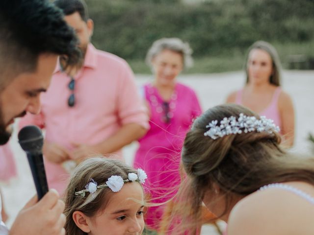 O casamento de Tiago Leão  e Bruna Leão  em Bombinhas, Santa Catarina 28