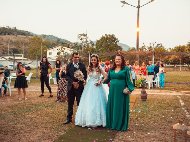 O casamento de Yandra e Matheus em Viana, Espírito Santo 16