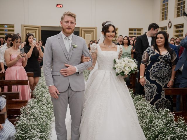 O casamento de Rodrigo e Juliana em Valparaíso de Goiás, Goiás 30