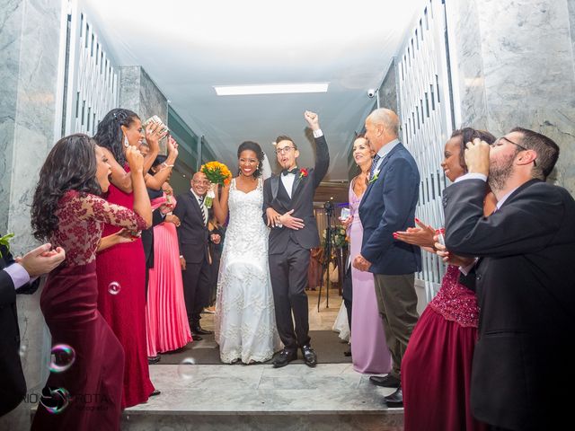 O casamento de Henrique Krausburg e Vanessa Sampaio em Porto Alegre, Rio Grande do Sul 7