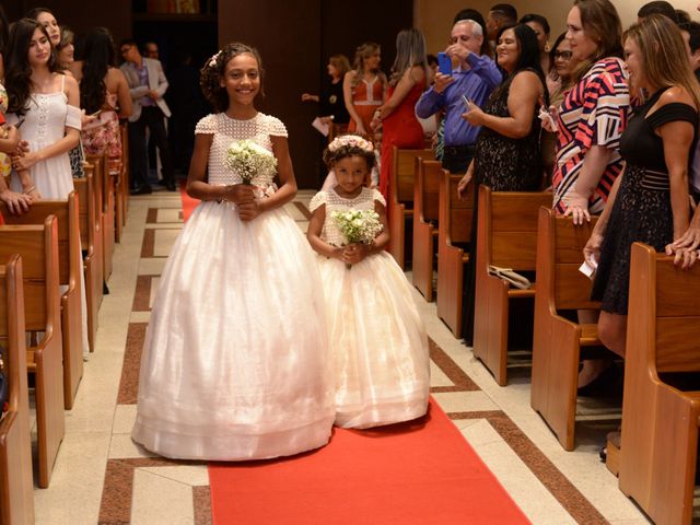 O casamento de Lucas e Mariana  em Vila Velha, Espírito Santo 22